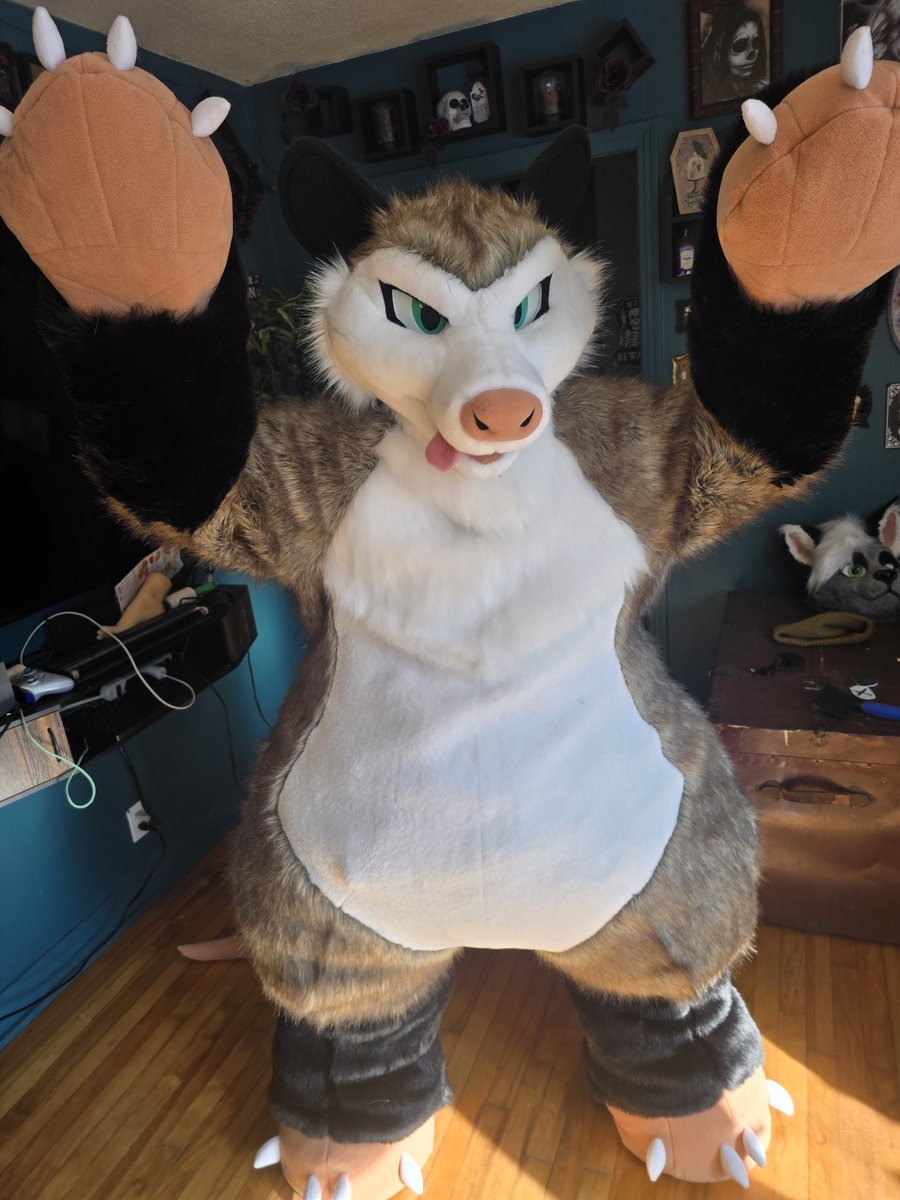 Plush Army tweet media