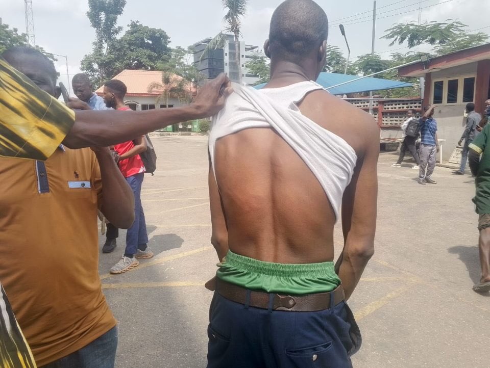 In 2019 I was still in senior secondary school about to write waec, I got influenced by a friend who sells shisha pen as a side hustle so I asked him to teach me how to do it. He took me to a man’s shop and stood for me so the man would accept me. All I need to do is sell it for