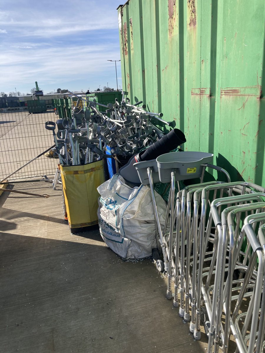 Chris Lakey tweet media