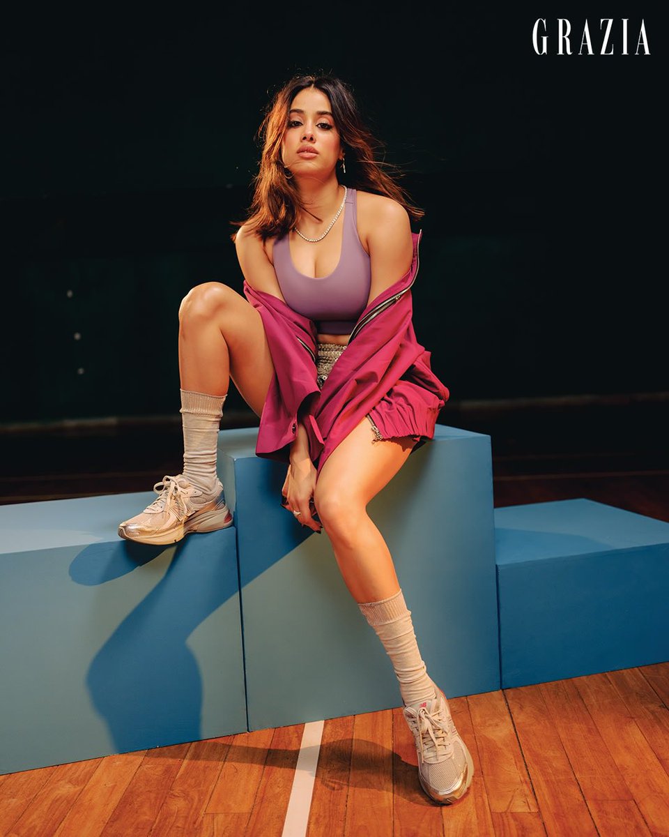 ursniresh's tweet photo. Janhvi Kapoor for Grazia Magazine India, January -February 2026 

#Janhvi #JanhviKapoor https://t.co/mC5bfHpW6Q