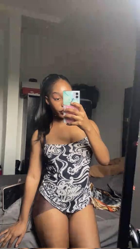 Can we connect 🥹
I follow back immediately and permanently 🤭

Mutuals 🙃