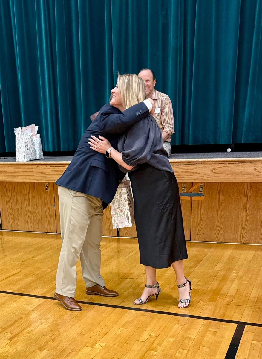 MRomeroNV's tweet image. Last night I joined multiple faith leaders in attending the Interfaith Community Ramadan Iftar Dinner. It was wonderful to be in a room that focused on what we share together as people and celebrate the principals of love, family, and kindness.  #InclusiveCommunity