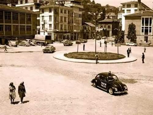 DilekOnay1's tweet photo. #2Mart #Rize’mizin düşman işgalinden kurtuluşunun 108.yıl dönümü!
Başta Gazi #MustafaKemalAtatürk olmak üzere tüm şehit , gazi ecdadımızın ve mücadeleyi bu asır da da sürdüren kardeşlerimizin ruhları şâd olsun.. ,🤲🇹🇷
#DilekOnayCan #KafkasyaHaber #Rize https://t.co/IIoxbPdCoN