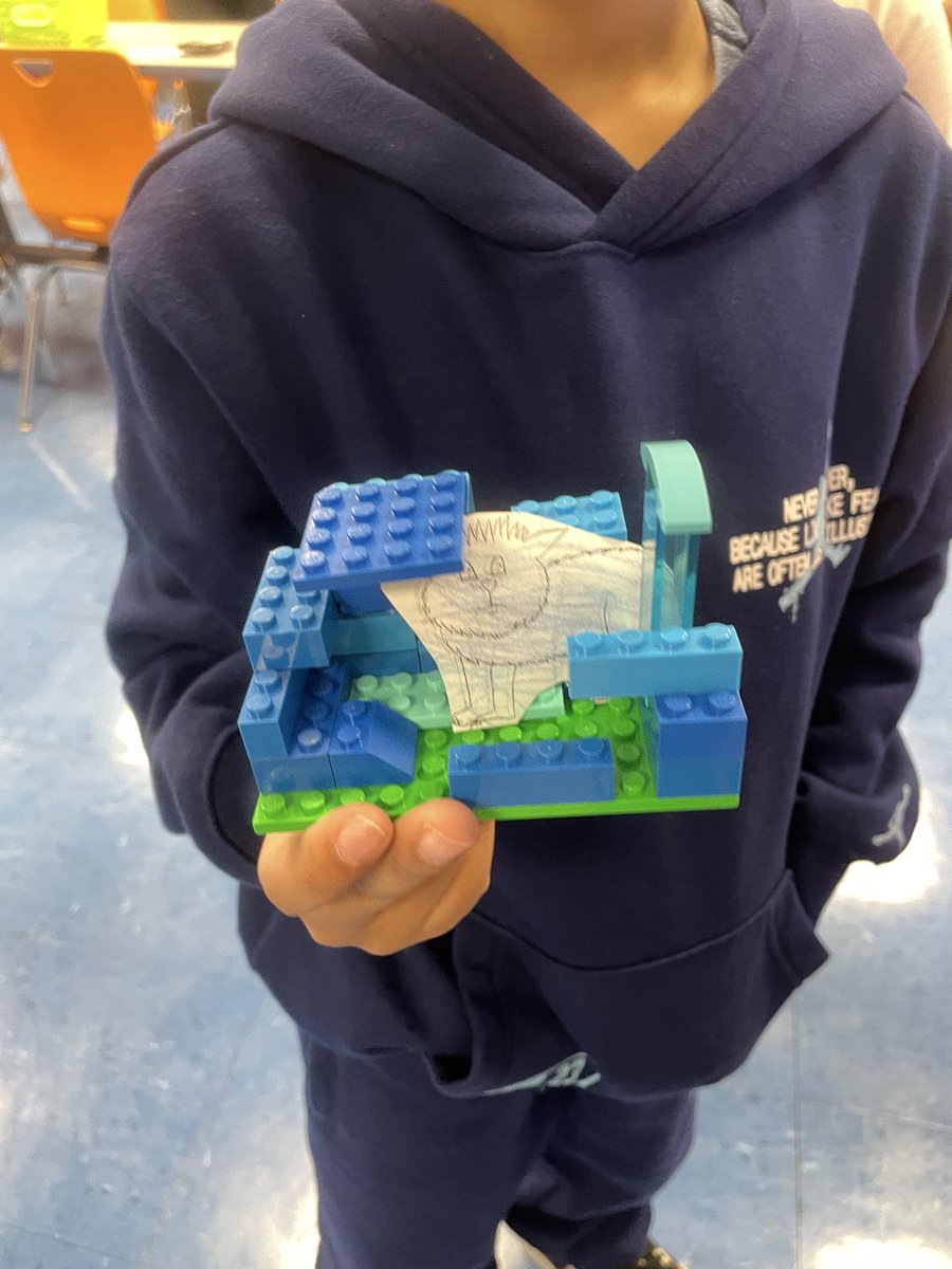 This week is all about camouflaging! 
After listening to "Winnie the Witch", K-1 will color Wilbur and disguise him in a LEGO scene. 2nd grade will be given a mini object to camoflauge into their scene they build. Will I be able to find it? 🤔🔍