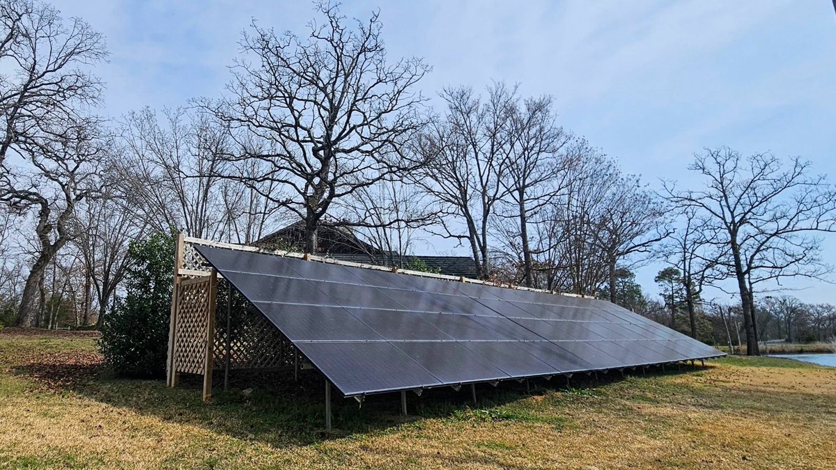 GoodFaithEnergy's tweet image. Check out this beautiful ground-mount solar system we completed on a stunning property in Grand Saline, Texas ☀️

Clean energy, open land, and off-grid freedom done right.

#Texas #Solar #OffGrid #SolarPanels #GroundMount #GrandSaline