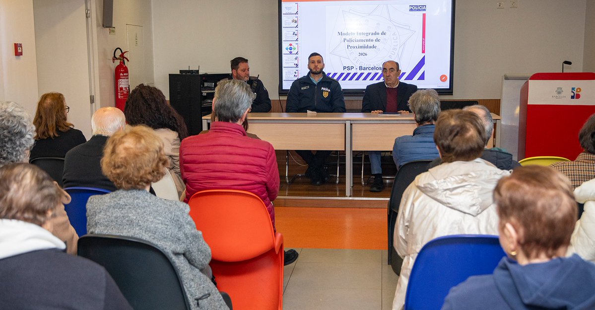 E24_pt's tweet image. Barcelos: Município e PSP reforçam segurança e proteção da população mais velha #Barcelos #envelhecimentoativo #idosos #literaciadigital #norte2030 #PSP #segurançapublica Notícia neste link e24.pt/?p=124347