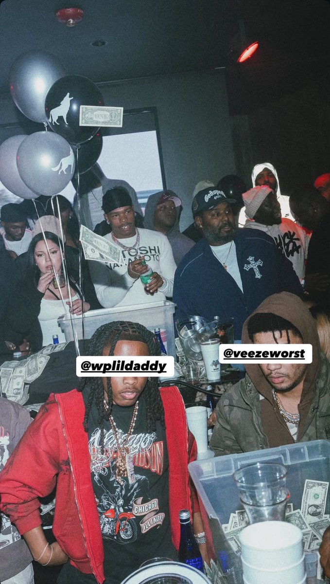 Lil Baby &amp; Veeze outside 💸