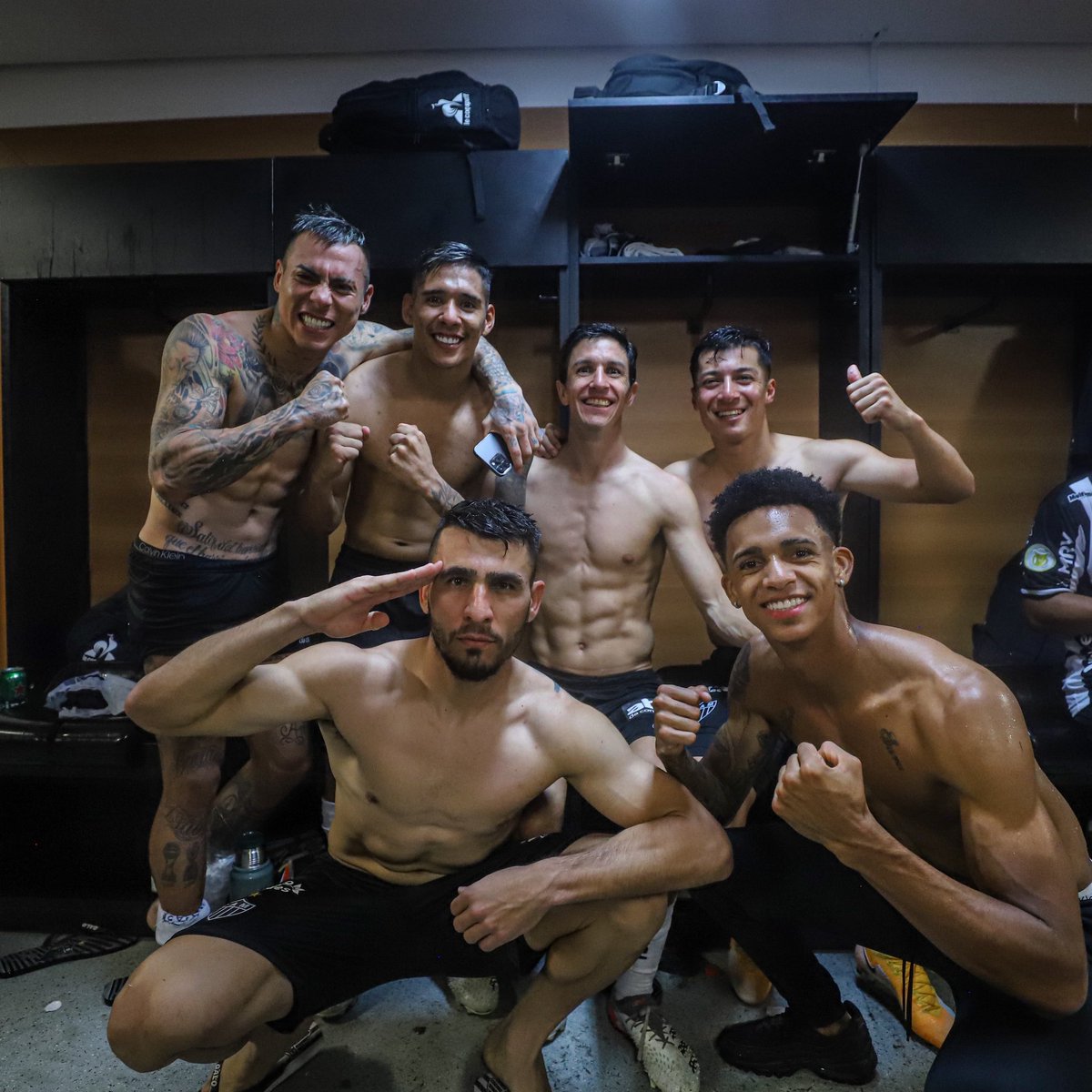 Aqui eu era feliz e SABIA.