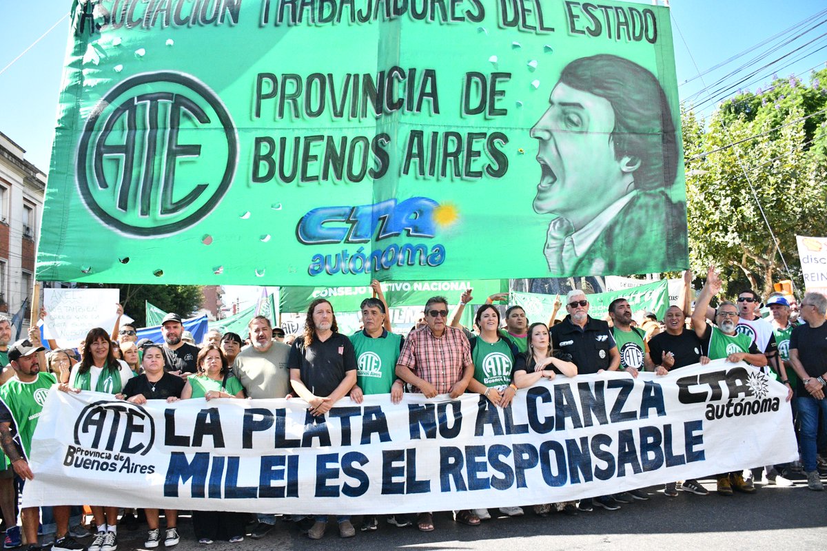 La plata no alcanza, el responsable es  Milei