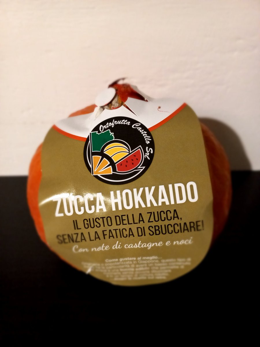 daisuki_italia's tweet photo. ZUCCA HOKKAIDO(カボチャ北海道)、昨年から食べ続けているカボチャ。カボチャ大好き💖簡単にオーブン焼き。とっても美味しい😋#コモ湖 #イタリア生活 #イタリア料理 #ComoLake #HOKKAIDO #ZUCCA https://t.co/Z9wdYG001N