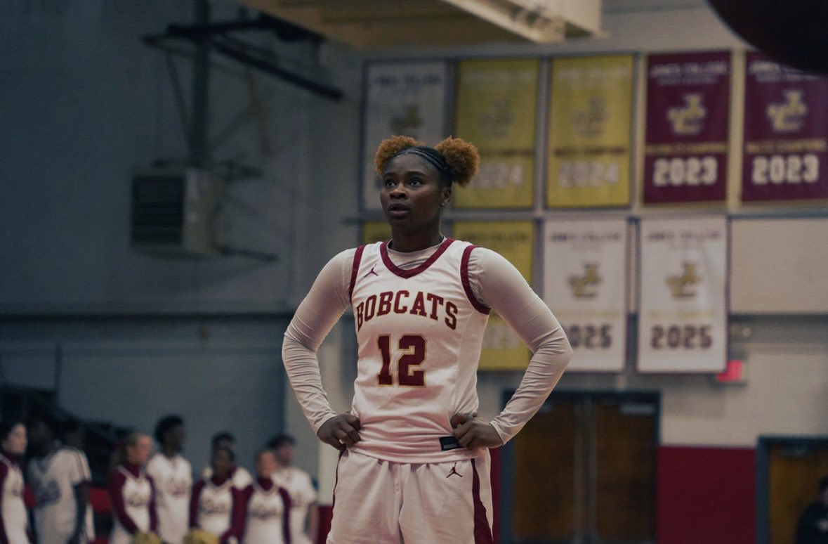 Julissa Claxton tweet media