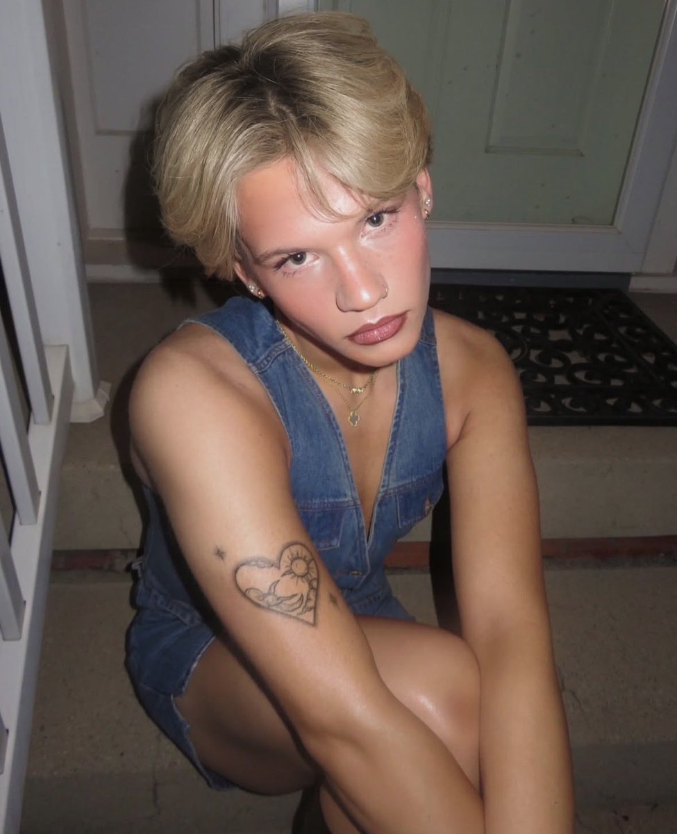 femboyref's tweet photo. #femboy
#femboyculture
#aesthetic
#community
Insta : @cory_wilcher https://t.co/HCj6OTGREP