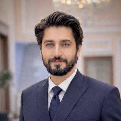 Zubaay's tweet photo. #NewProfilePic https://t.co/KVnVGw10CF
