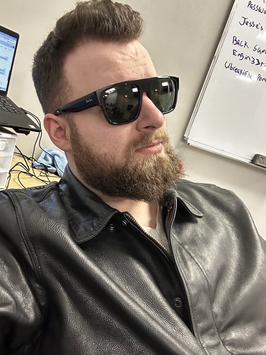 🐾🐾GrumpyHusky 🐾🐾 🔜FWA26 tweet media