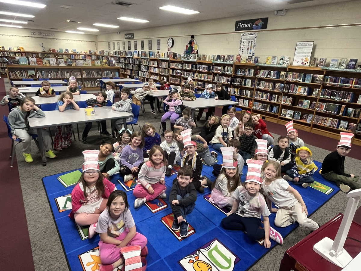 BoydCoSuper's tweet photo. It’s Read Across America week. Thanks @SummitEleLMC for the invitation to read “The Book with No Pictures” this morning to your wonderful @SummitWildcats! A great way to start the day. 😁 https://t.co/YXX0wSTRyS