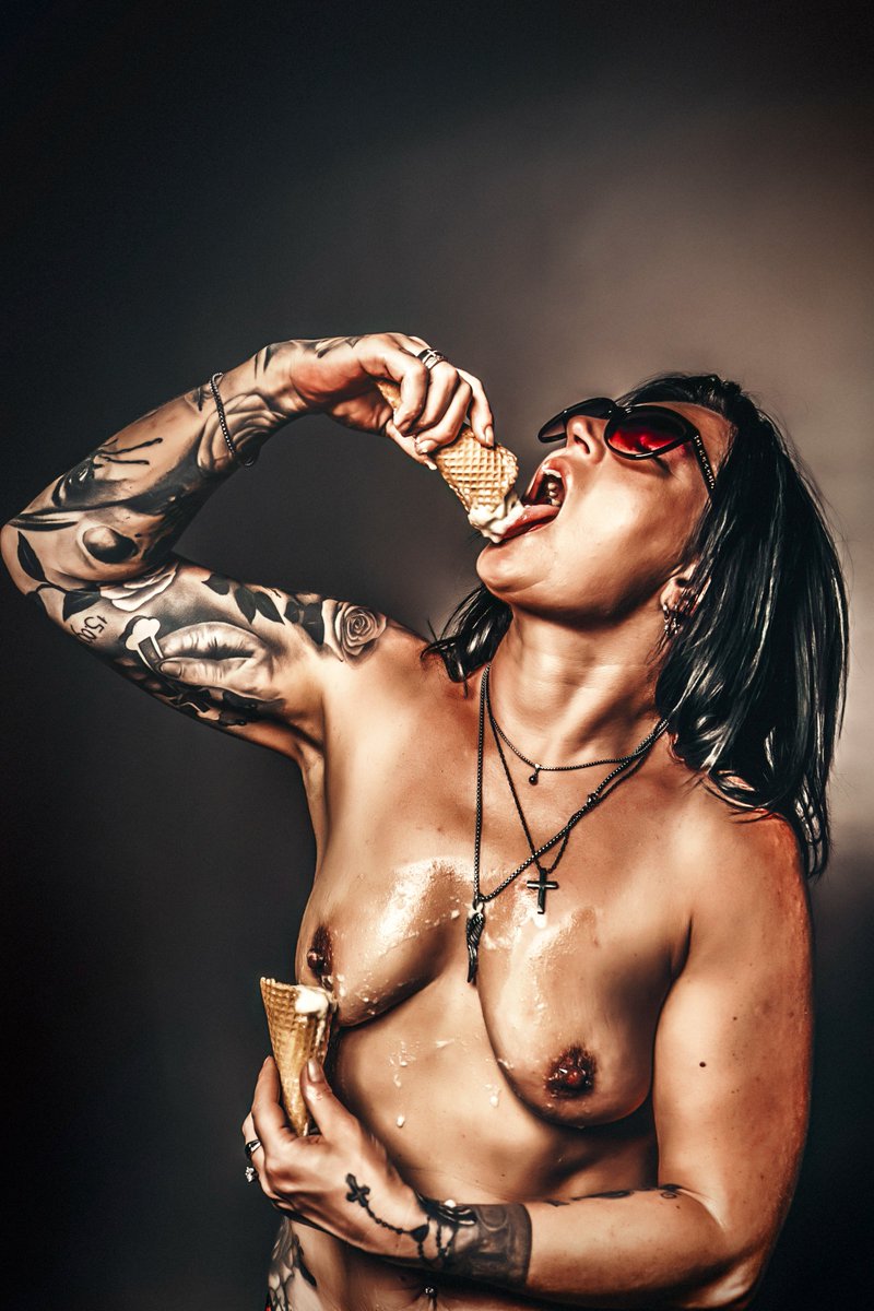 Jessy sucked it dry on sight.
Photographer: "We still need the shot!"
<a href="/theArtofDark1/">Christian Weiner the ART of DARK</a>
<a href="/jessy__crow/">Jessy Crow</a>
#NudeArt #BodyArt