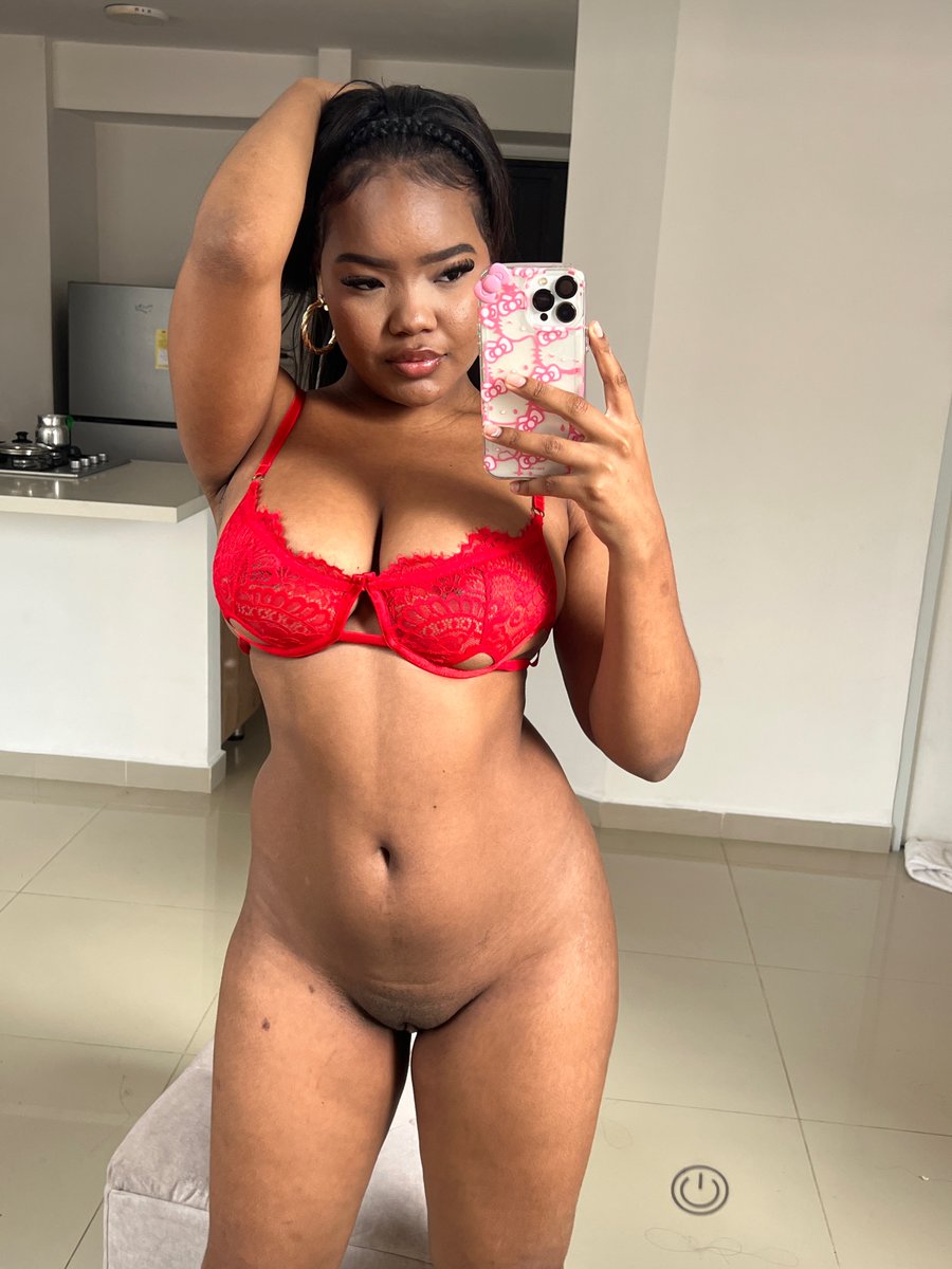 Iren 💋 tweet media