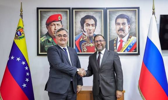 morillo_ady's tweet photo. Venezuela y Rusia reafirman relación bilateral y cooperación estratégica entre ambos países. Enfatizaron la búsqueda conjunta por un mundo multipolar.

#helevier #uominiedonne #paobc #EMILIJAMILOJEVIC https://t.co/cCBlYWorfR