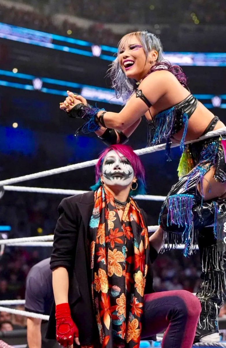 WWEAsuka's tweet photo. https://t.co/Om5bNvGHKw