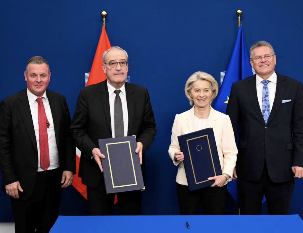 Thomas Aeschi tweet media