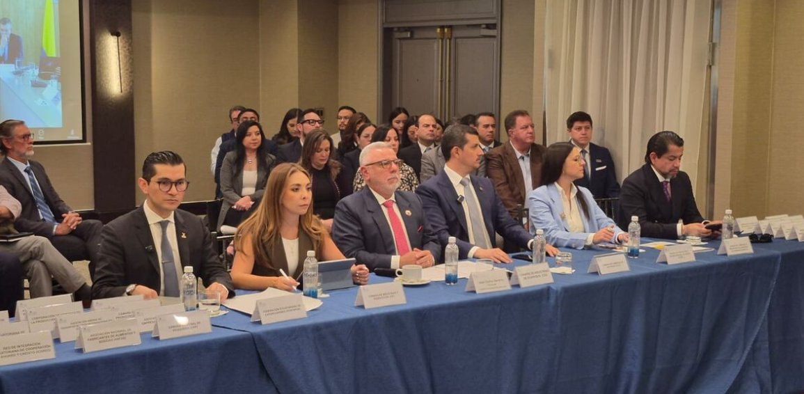 Empresarios de Ecuador y Colombia llaman al diálogo a los gobiernos para frenar pugna arancelaria ow.ly/7JkM50Yo817