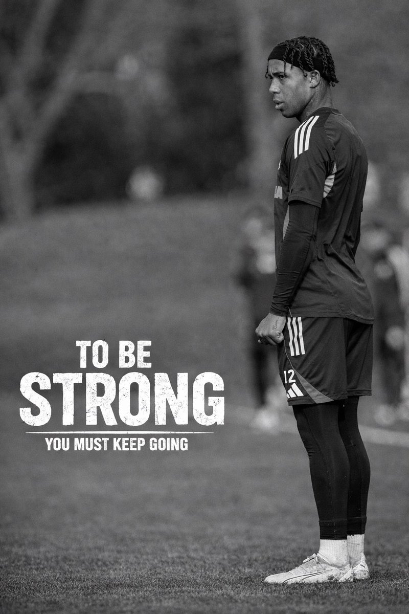 As some people already know, in the game against Sunderland I ended up suffering an injury to the fifth metatarsal and I had to undergo surgery.
Everything went well and I'm passing by to thank everyone for the messages of support! Just a short break...❤️‍🩹