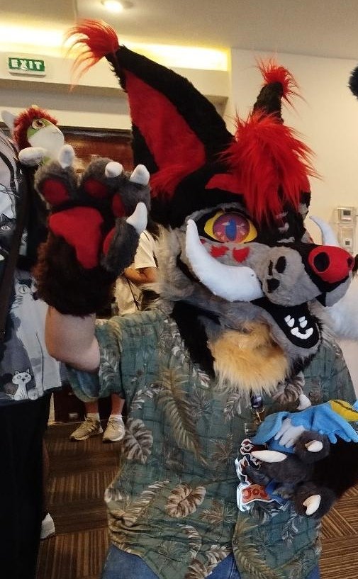 Jojorendicsuits's tweet photo. FURSUIT COMMS OPEN!! The tails are hyper-movable, the head base can be foam or 3D printed, all tails are hyper-movable! Quotes to my Telegram @/jojorendic
#fursuitmaker https://t.co/jTtI290Het