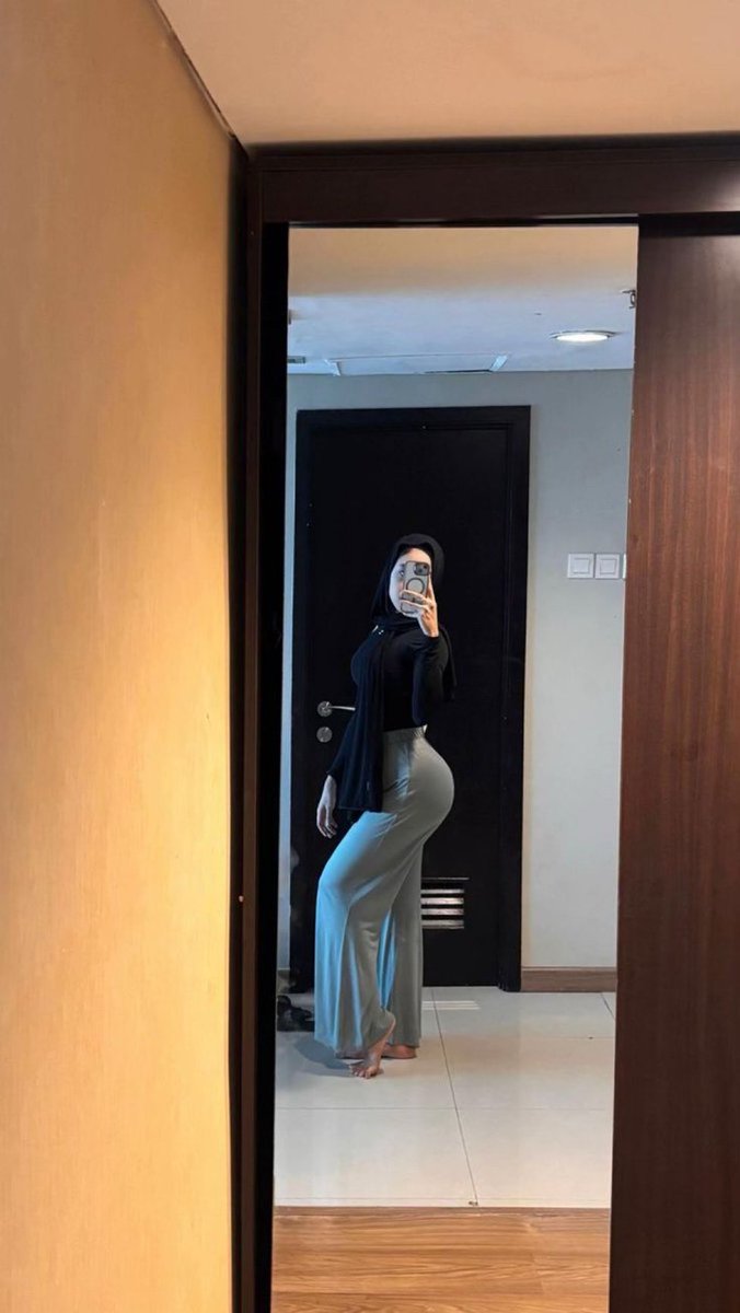 Scarf Daily 🧣 (@scarfdaily) on Twitter photo 