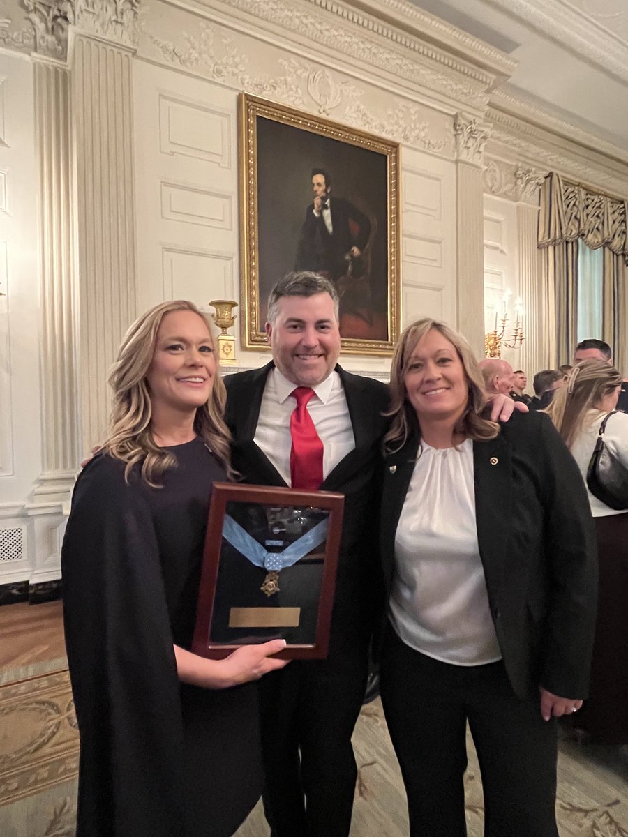 Tom Sileo tweet media