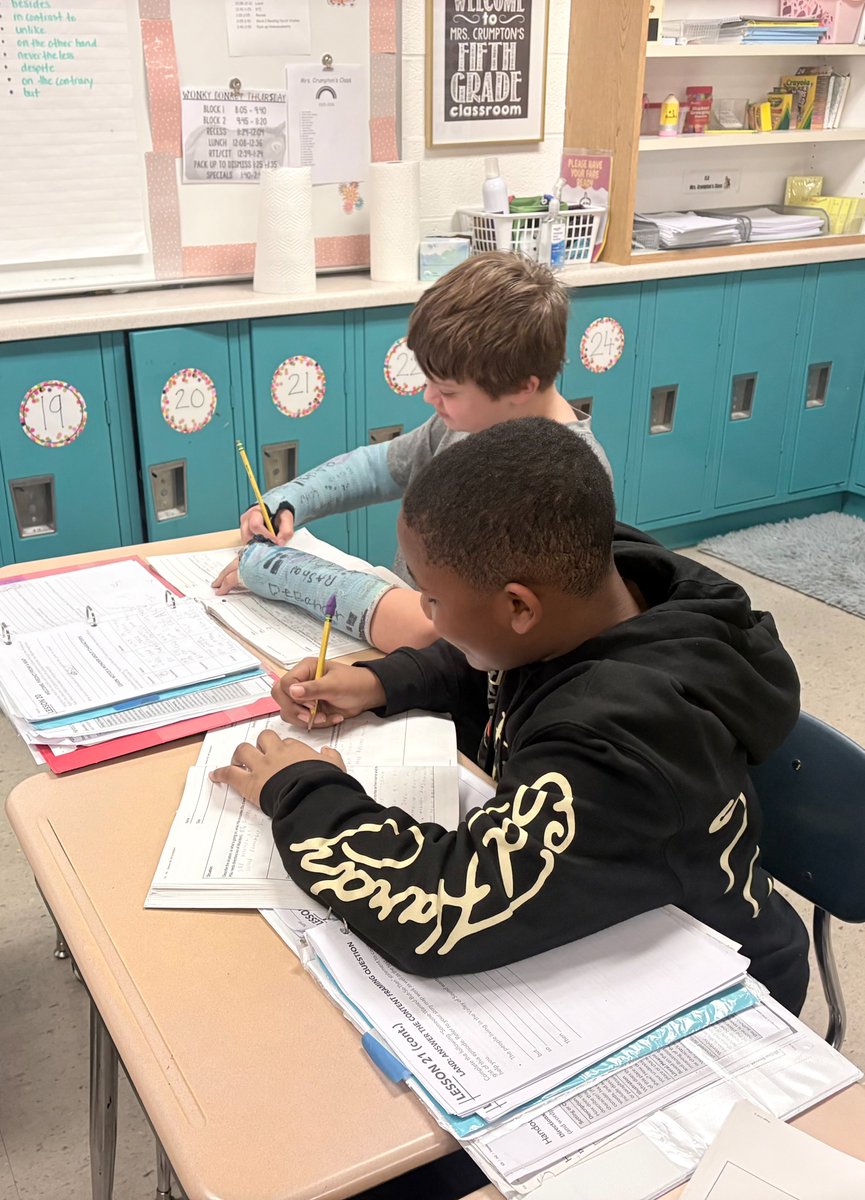 Castle Heights tweet media