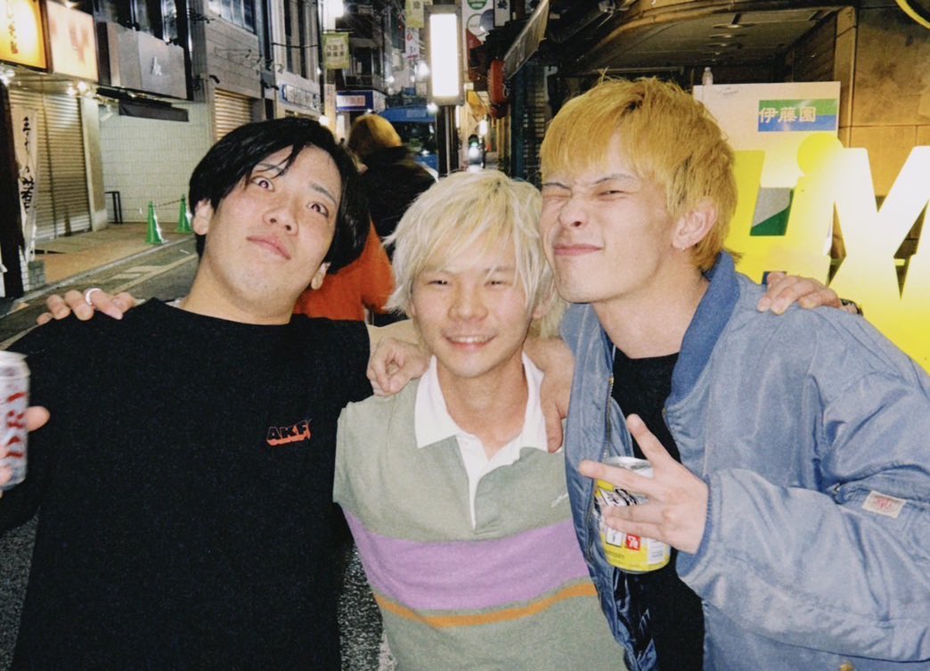 shim_pein's tweet photo. 2026年2月27日
Roti Artを脱退しました。
このバンドに対しての想いを文章に書ききる事はできません。書こうとしましたが全くまとまりません。それ程これまでの自分にとってこのバンドが大きな存在であり、沢山の仲間との出会いや思い出をくれたからです。今の自分がいるのもこのバンドのおかげです。 https://t.co/3Kqa8nwPYw