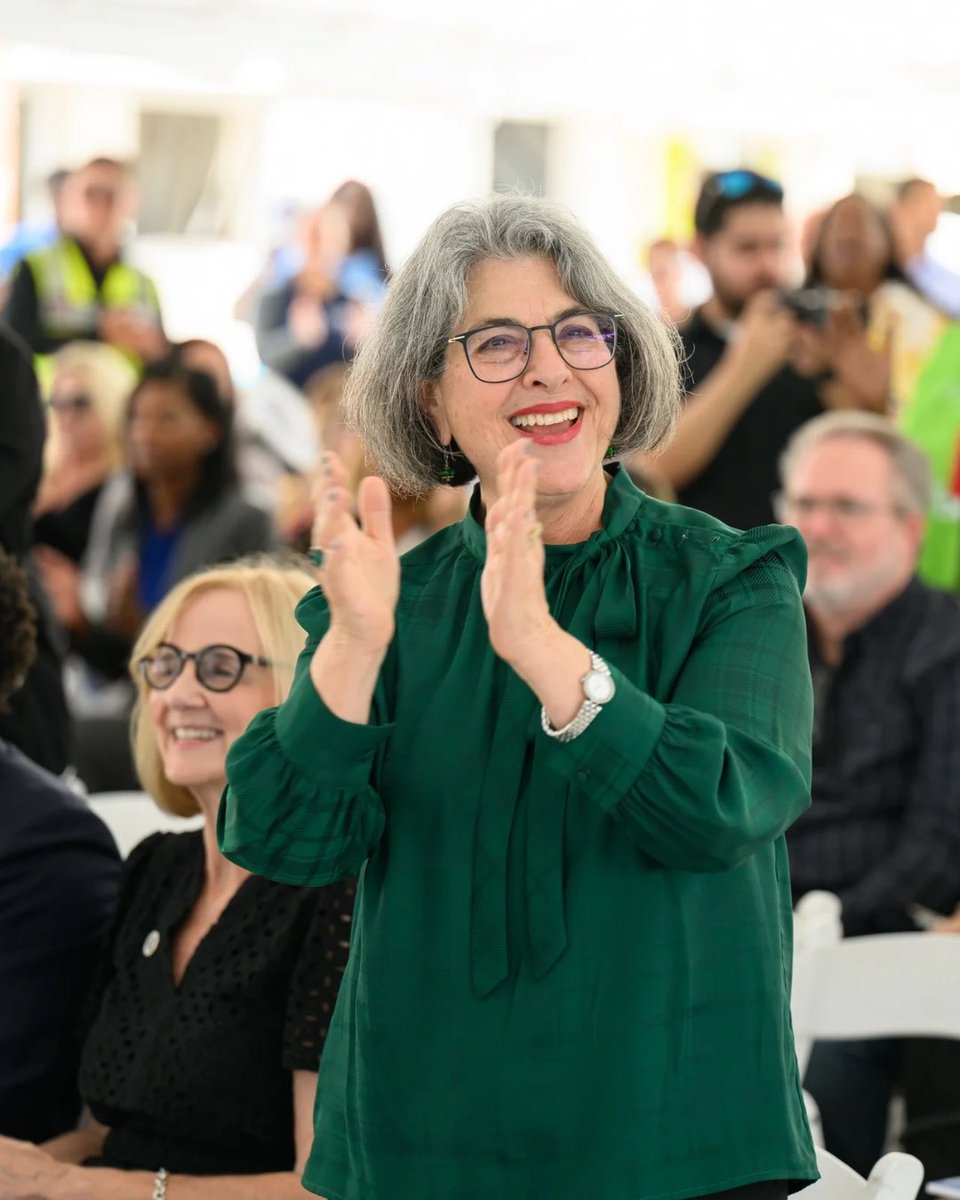 Daniella Levine Cava tweet media