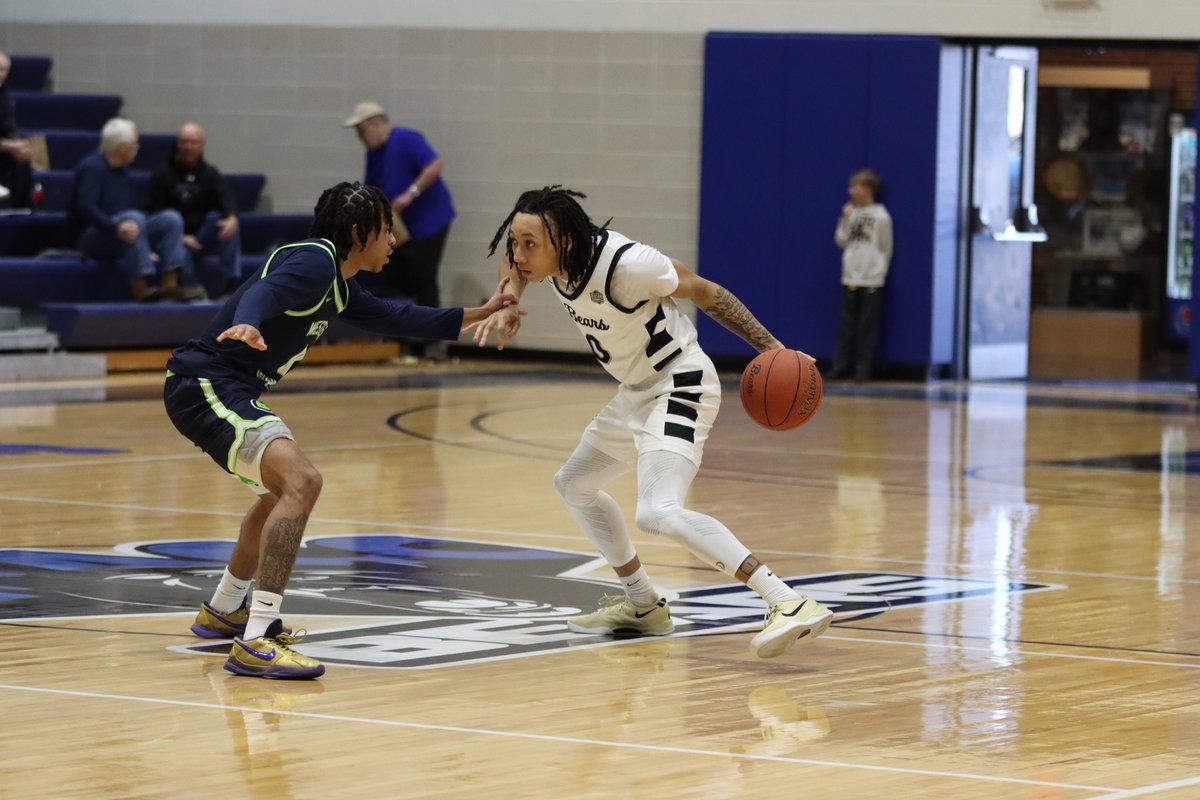 icaree__'s tweet photo. DMACC MBB Brent Taylor 
@brent_tayl0r @DMACC_MBB https://t.co/LkGJSD6cxY