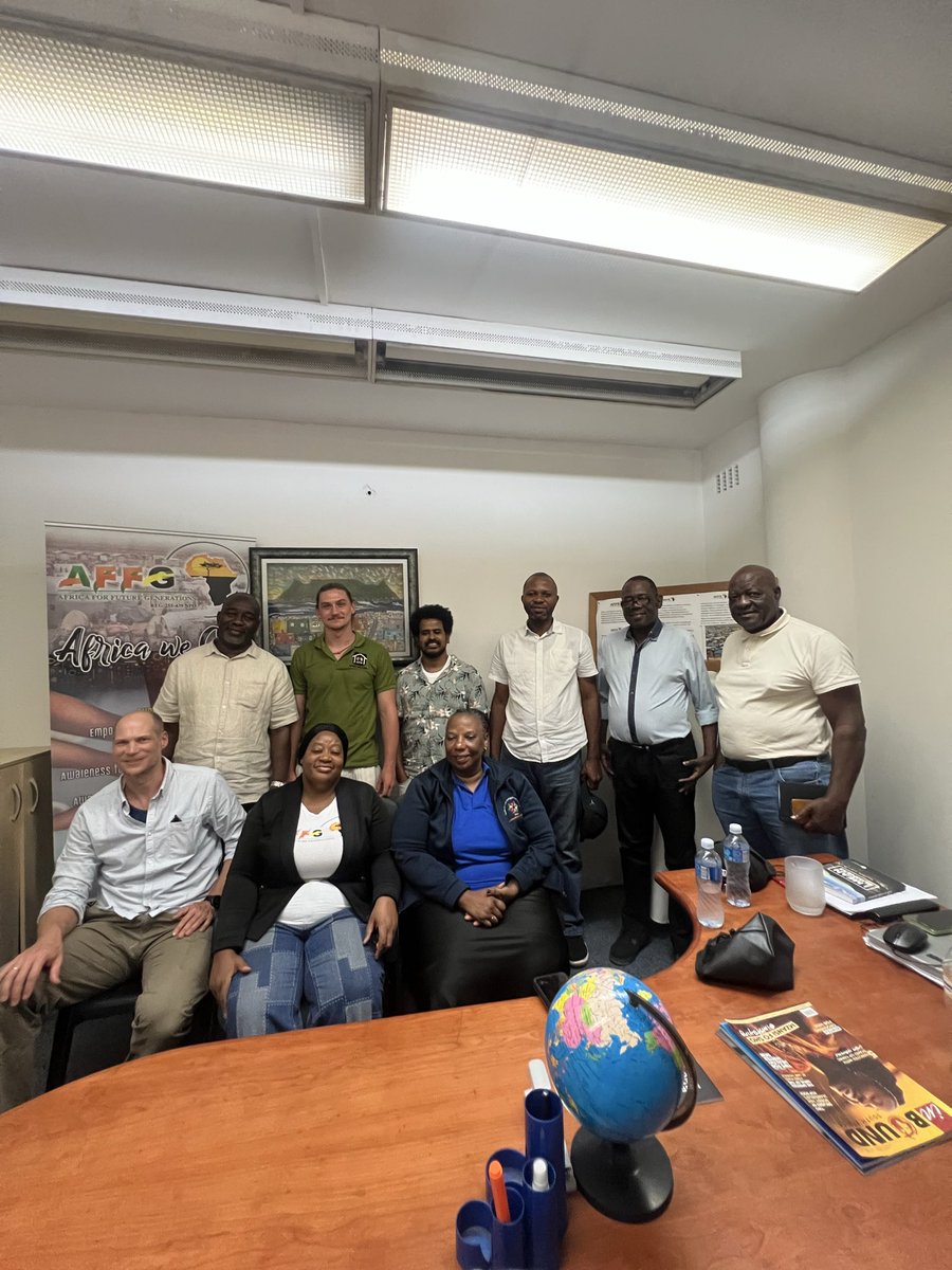 Aribanob's tweet photo. Last week, I was privileged to join refugee community leaders, activists, and migration researchers on a field visit to several refugee-led organizations and partners of the South African Refugee-Led Network (SARLN) in Cape Town and Gauteng. The one-week visit was organized by the @SouthAfricarefugeelednetwok to better understand the contexts in which #ORLs operate, the #challenges they face, and to explore practical ways the network can #strengthen its #support to its member organizations. The delegation was led by SARLN’s Partnership and Stakeholder Management together with the #ResearchCommission and included Dr. Benjamin Etzold (senior researcher from Bonn International Center for Conflict Studies https://t.co/h9xFunAPuG). The opportunity created an important exchange between practitioners and researchers working on migration and displacement and paved a way for partnership between #SARLN and #Bonn.
On our first day in Cape Town, we visited three organizations whose work demonstrates the vital contribution of #RLOs to social cohesion, human rights, and inclusive development in South Africa.
1. Umoja for Africa—Women's Economic Empowerment & Livelihoods
✂️ Skills training in sewing, crafts, and entrepreneurship for refugee and South African women
👩🏾🍼 Affordable daycare supporting mothers’ participation in training and work
🤝 Promoting economic independence, dignity, and social inclusion
🌍 Production partnerships with local institutions and international clients
2. Africa Unite—Human Rights & Social Cohesion
🗣️ Intercultural dialogue spaces bringing migrants, refugees, and host communities together
👥 Youth leadership and Peer Educators Programme promoting human rights awareness
🕊️ Conflict mediation and community interventions addressing discrimination and social tensions
🏛️ Advocacy and engagement strengthening inclusive civic participation
3. Africa for Future Generation—Youth & Women Empowerment
💼 Entrepreneurship and financial literacy training for women
💻 Digital skills development supporting economic inclusion
🧴 Training women to produce and market skincare products
📢 Social cohesion initiatives and community awareness campaigns.
@SARefugee_Led #refugeeledorganisations #ORLs #refugee #migration #socialcohesion #SouthAfrica #Capetown #womenempowerment