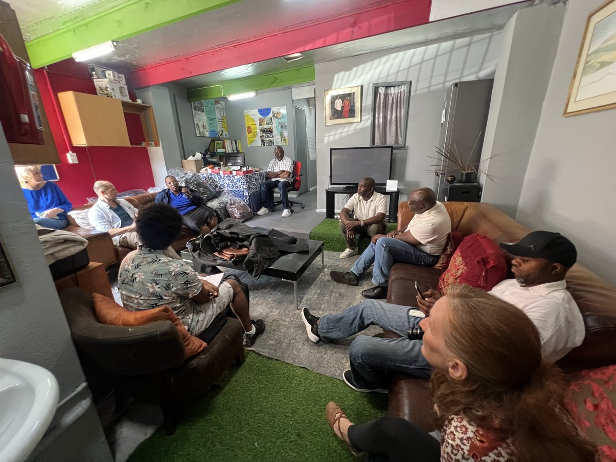 Aribanob's tweet photo. Last week, I was privileged to join refugee community leaders, activists, and migration researchers on a field visit to several refugee-led organizations and partners of the South African Refugee-Led Network (SARLN) in Cape Town and Gauteng. The one-week visit was organized by the @SouthAfricarefugeelednetwok to better understand the contexts in which #ORLs operate, the #challenges they face, and to explore practical ways the network can #strengthen its #support to its member organizations. The delegation was led by SARLN’s Partnership and Stakeholder Management together with the #ResearchCommission and included Dr. Benjamin Etzold (senior researcher from Bonn International Center for Conflict Studies https://t.co/h9xFunAPuG). The opportunity created an important exchange between practitioners and researchers working on migration and displacement and paved a way for partnership between #SARLN and #Bonn.
On our first day in Cape Town, we visited three organizations whose work demonstrates the vital contribution of #RLOs to social cohesion, human rights, and inclusive development in South Africa.
1. Umoja for Africa—Women's Economic Empowerment & Livelihoods
✂️ Skills training in sewing, crafts, and entrepreneurship for refugee and South African women
👩🏾🍼 Affordable daycare supporting mothers’ participation in training and work
🤝 Promoting economic independence, dignity, and social inclusion
🌍 Production partnerships with local institutions and international clients
2. Africa Unite—Human Rights & Social Cohesion
🗣️ Intercultural dialogue spaces bringing migrants, refugees, and host communities together
👥 Youth leadership and Peer Educators Programme promoting human rights awareness
🕊️ Conflict mediation and community interventions addressing discrimination and social tensions
🏛️ Advocacy and engagement strengthening inclusive civic participation
3. Africa for Future Generation—Youth & Women Empowerment
💼 Entrepreneurship and financial literacy training for women
💻 Digital skills development supporting economic inclusion
🧴 Training women to produce and market skincare products
📢 Social cohesion initiatives and community awareness campaigns.
@SARefugee_Led #refugeeledorganisations #ORLs #refugee #migration #socialcohesion #SouthAfrica #Capetown #womenempowerment