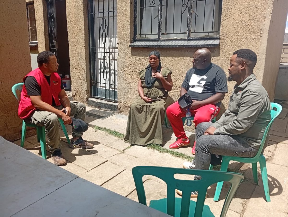 EFFJHB_B's tweet photo. EFF Subregion B &amp; D visited the Mnisi family on 25 Feb. Manqoba's mother described finding her son's body with serious head injuries &amp; injuries to the neck/jaw—as if strangled by an object. This contradicts the school's version. https://t.co/mTcOVbMAgd
