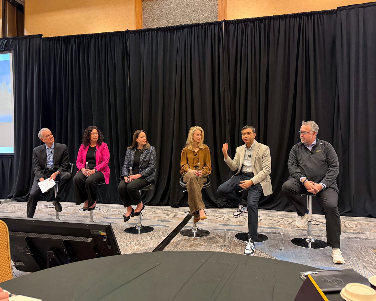AchinBhowmik's tweet photo. Excellence in hearing technology is built with collaboration.
During our Leadership Panel at #CEOCircle Summit, I shared my insights on the impact of AI and how to use this technology to better serve patients.
Grateful for our customers who help shape what's next for Starkey. https://t.co/O4QaWAxAR4