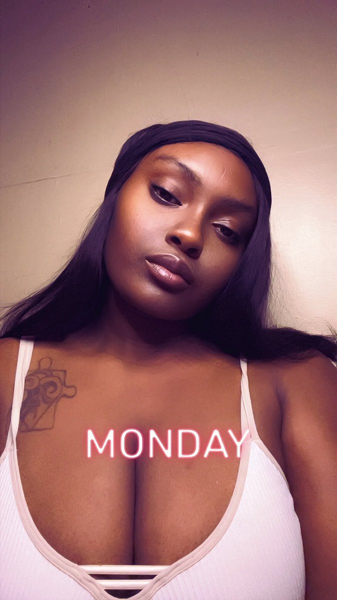 Empress6Ella's tweet photo. Online daily 🟢📲 https://t.co/I5mGGp9bU8
