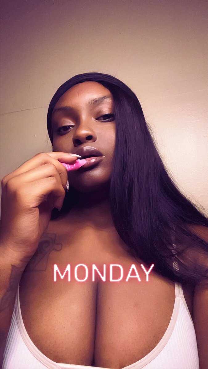 Empress6Ella's tweet photo. Online daily 🟢📲 https://t.co/I5mGGp9bU8