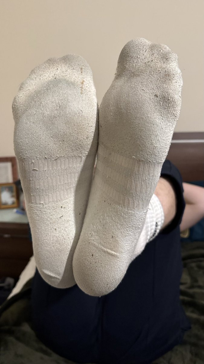 Size 15 Dom tweet media