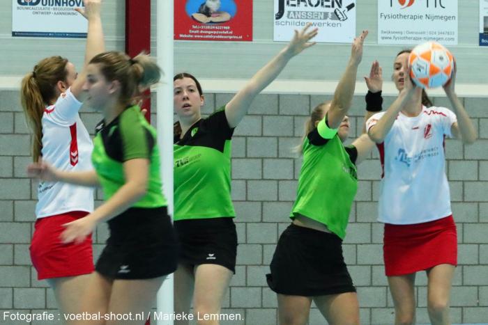 voetbal-shoot.nl tweet media