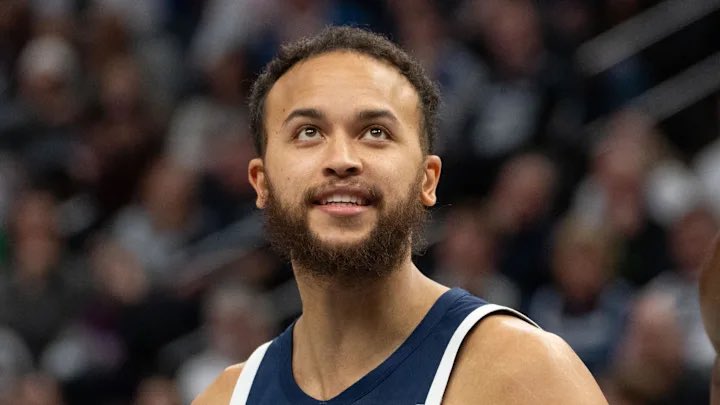 SleeperTWolves's tweet image. The Kyle Anderson signing is official. He is able to make his debut back with the Wolves tomorrow and will also be rocking #12. 

#SlowMo
#TakeRoot