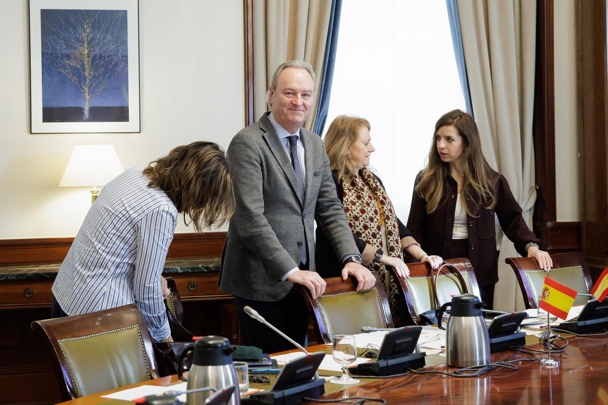 Alberto Fabra tweet media