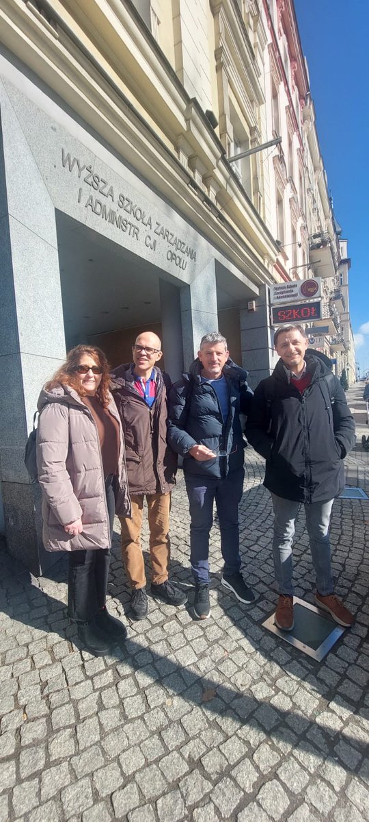 Asesoria de EF y Artística tweet media