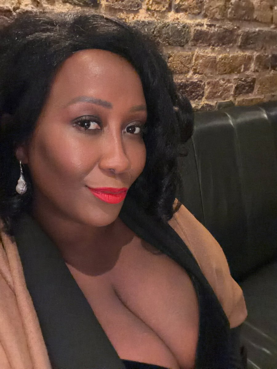 Madame Caramel tweet media