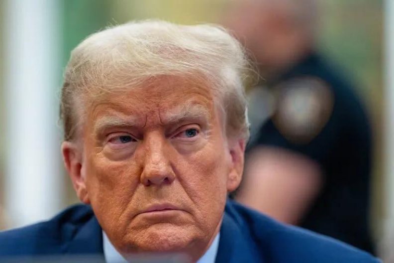 Amerikalıların %80'i Donald Trump'ın bu savaşı Epstein dosyalarından dikkatleri dağıtmak için başlattığını düşünüyor.

Müslümanlar hala Epstein dosyalarının öneminin farkında değil.