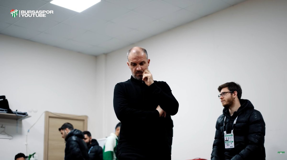🪄 Teknik Direktörümüz Mustafa Er göreve geldikten sonra:

🟢6 maç 5 galibiyet
⚪️Atılan gol 21
🛑Yenilen gol 2

(📷 Bursaspor Youtube)