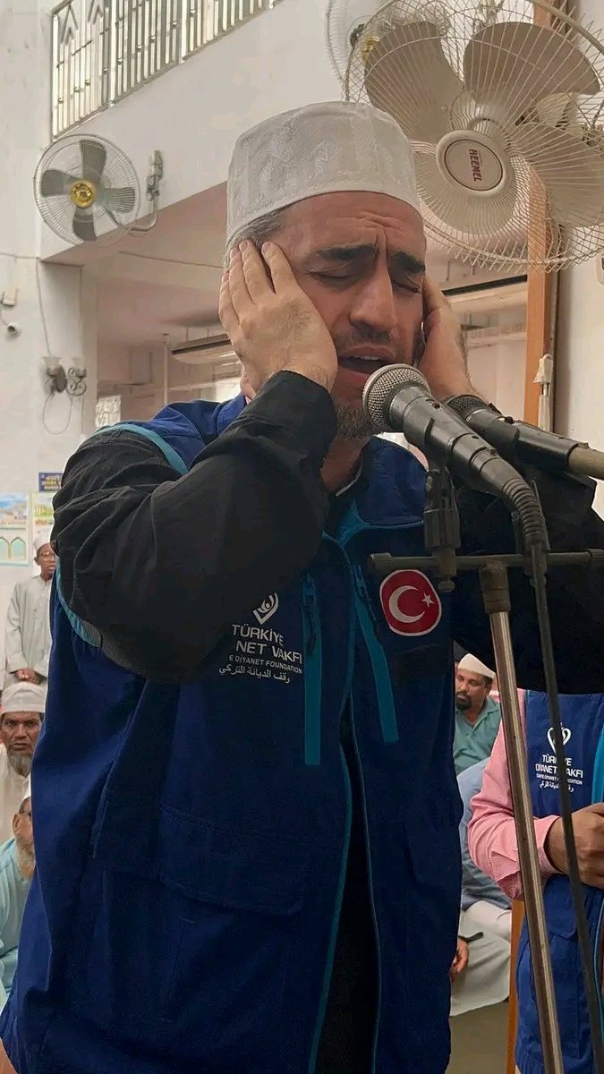 GausiaCommitte6's tweet photo. Turkish Ambassador to Bangladesh Ozgur Ozerek Hoca, Coordinator of Religious Affairs, Turkish Embassy, visited Jamea. The visit was organized by Sultan II Abdul Hamid Khan Foundation Bangladesh.

#turkiye #Bangladesh #islam #madrasah #Jamea #Sunni #AnjumanTrust https://t.co/QaPGHzAK8R