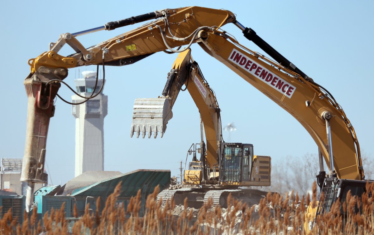 The big dig has begun. The Cleveland Browns put shovels in the ground on Monday to begin the first major work on their $2.4 billion indoor stadium, keeping to a schedule they say will allow them to open in time for the 2029 season.

Photos: Erin Farina, Cleveland Browns; John Kun