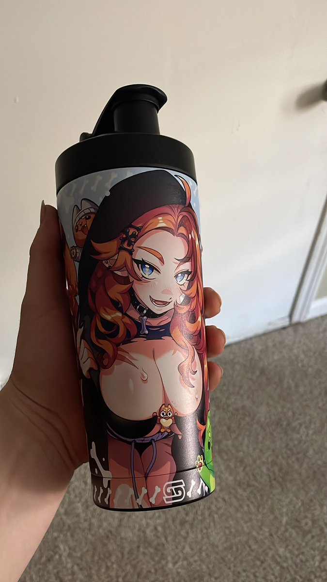 ShadowWolfVT's tweet photo. My new fav shaker cup from gamersupps has arrived @Buffpup_  this is amazinggg https://t.co/GXF53tqPmx